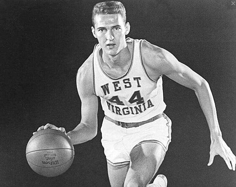 杰里-韦斯特将获得美国公民最高荣誉，总统自由勋章