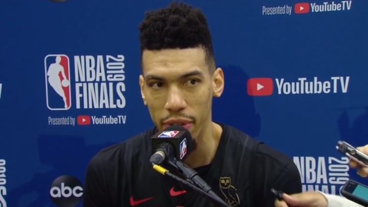 丹尼-格林：对手跑起来时非常危险，我们要把节奏降下来