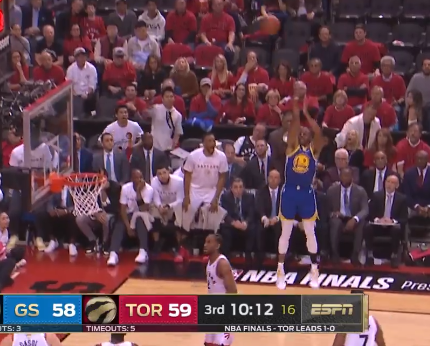 [视频]伊格达拉西决后首次命中三分，连得五分助勇士反超