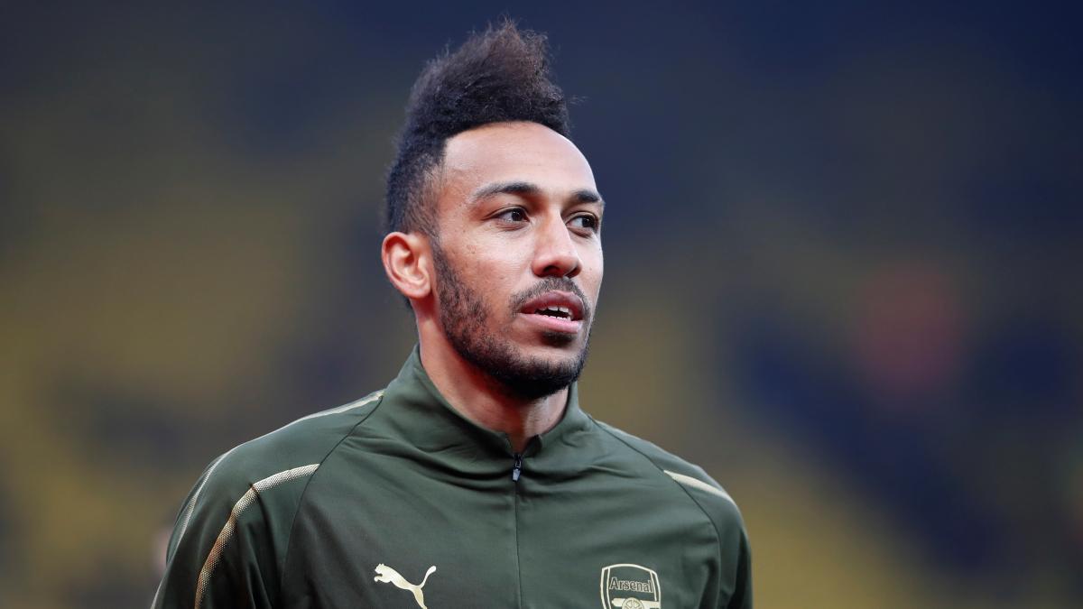 泰晤士报：恒大和上港给奥巴梅扬开出近30万镑周薪