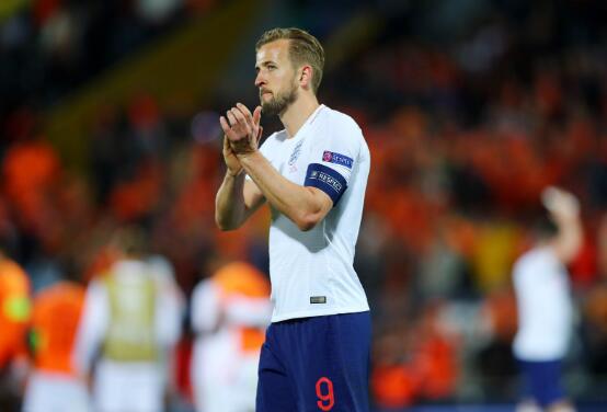 凯恩发推鼓励球队：不能丧气，周末的比赛还得加油