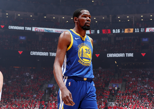 火线复出！杜兰特首节砍下11分，三分3中3