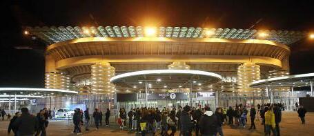 米兰市长：建新圣西罗球场太昂贵了；我很喜欢孔蒂的强硬