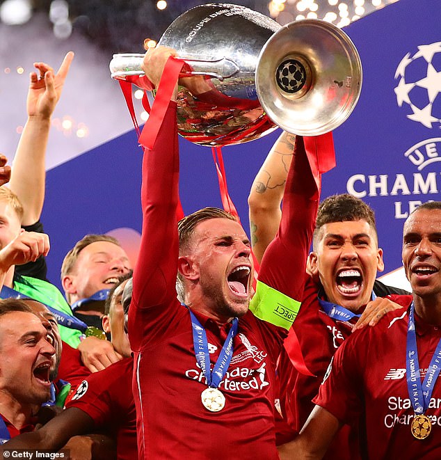 桑德兰将给亨德森颁荣誉勋章，不过亨队想在退役前再领