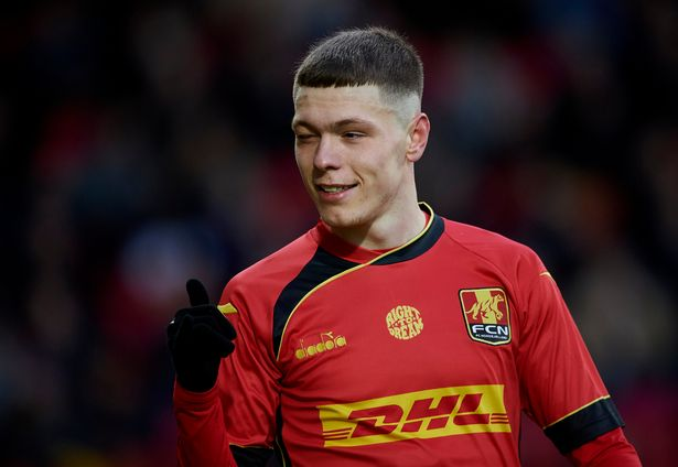 镜报：热刺有意丹麦U21边锋奥尔森，身价约1500万欧