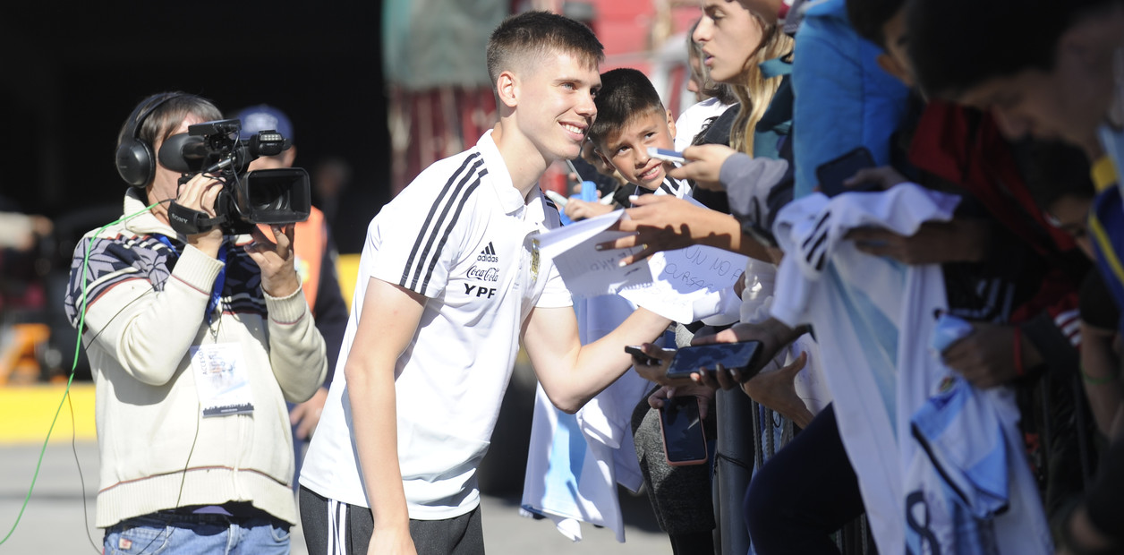 阿根廷可能继续变阵，弗伊特改打右后卫