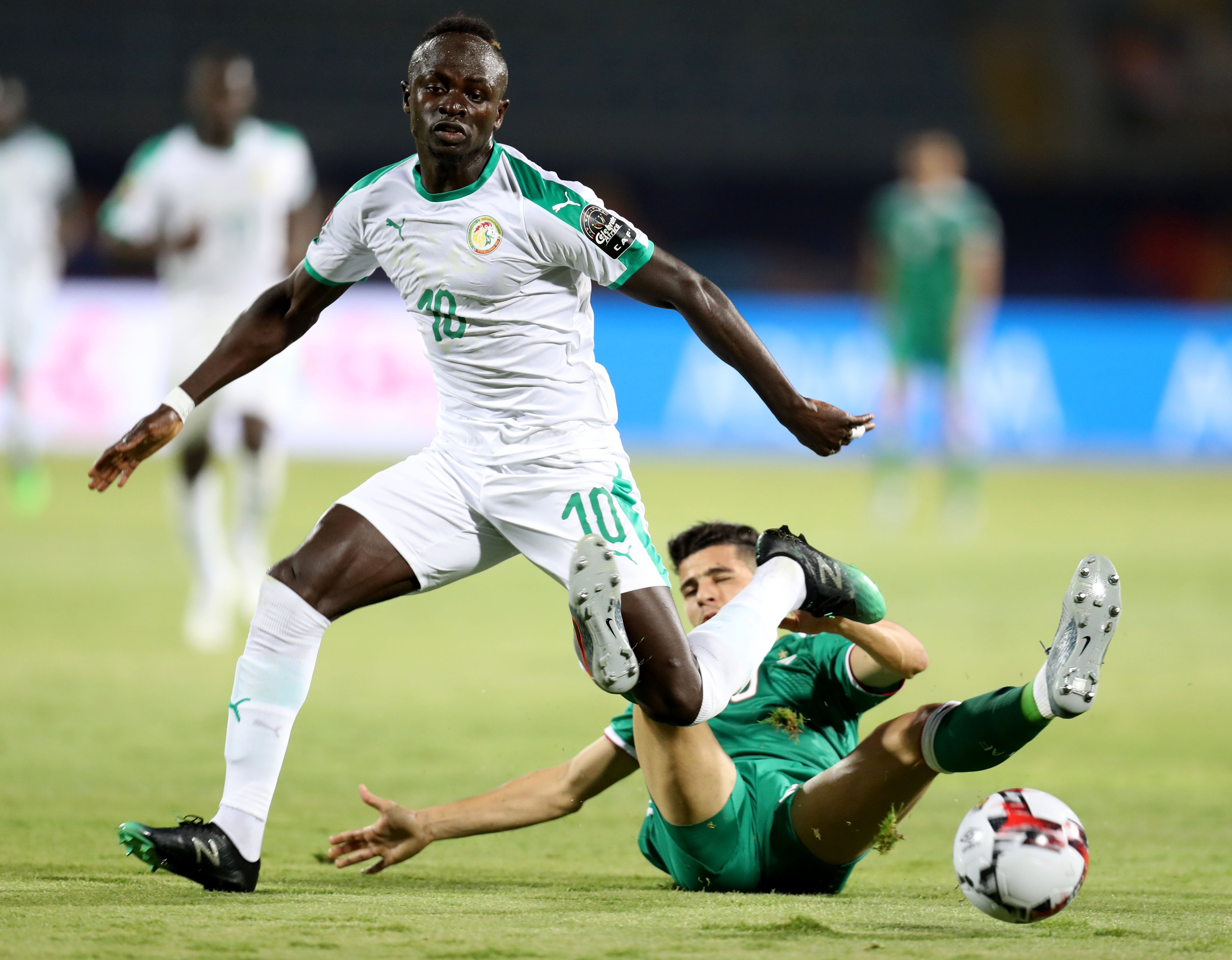 迪亚涅失空门，非洲杯塞内加尔0-1不敌阿尔及利亚