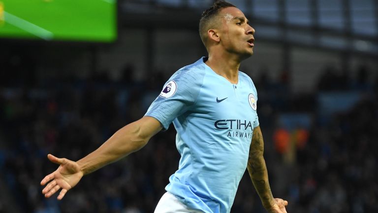 天空体育：若无法送走达尼洛，曼城今夏不会买右后卫