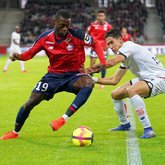 泰晤士报：若卢卡库离队，里尔佩佩是曼联关注的选项之一