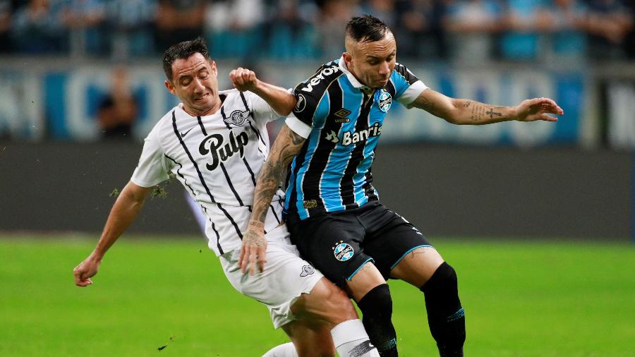 UOL：<a href=https://www.310bf.com/tags-%E9%98%BF%E6%A3%AE%E7%BA%B3-0.html target=_blank class=infotextkey>阿森纳</a>为埃韦顿报价4000万欧，球员也想去枪手