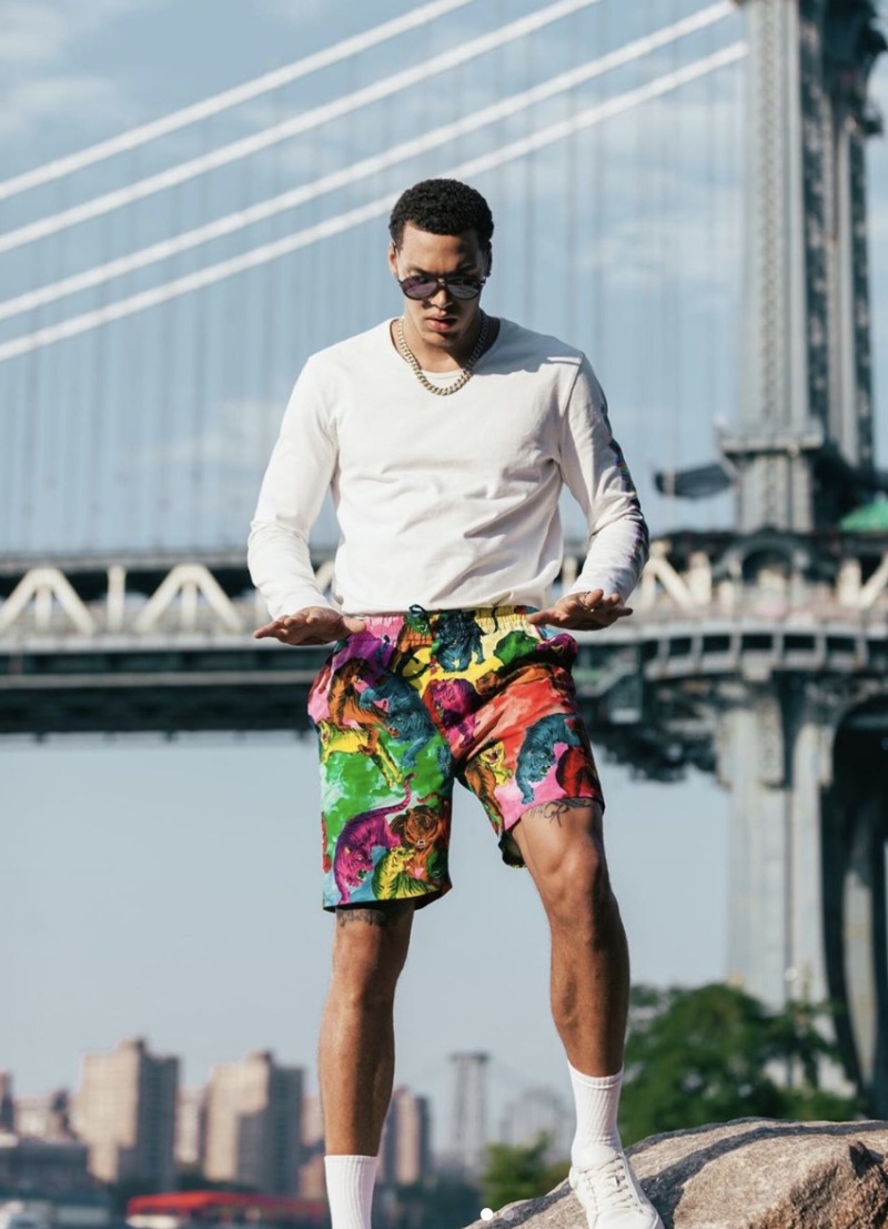 [流言板]阿龙-戈登ins晒照:这是一张手心向下的帅照