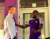 卢卡库未经许可去老东家训练，穿非阿迪球衣令曼联尴尬