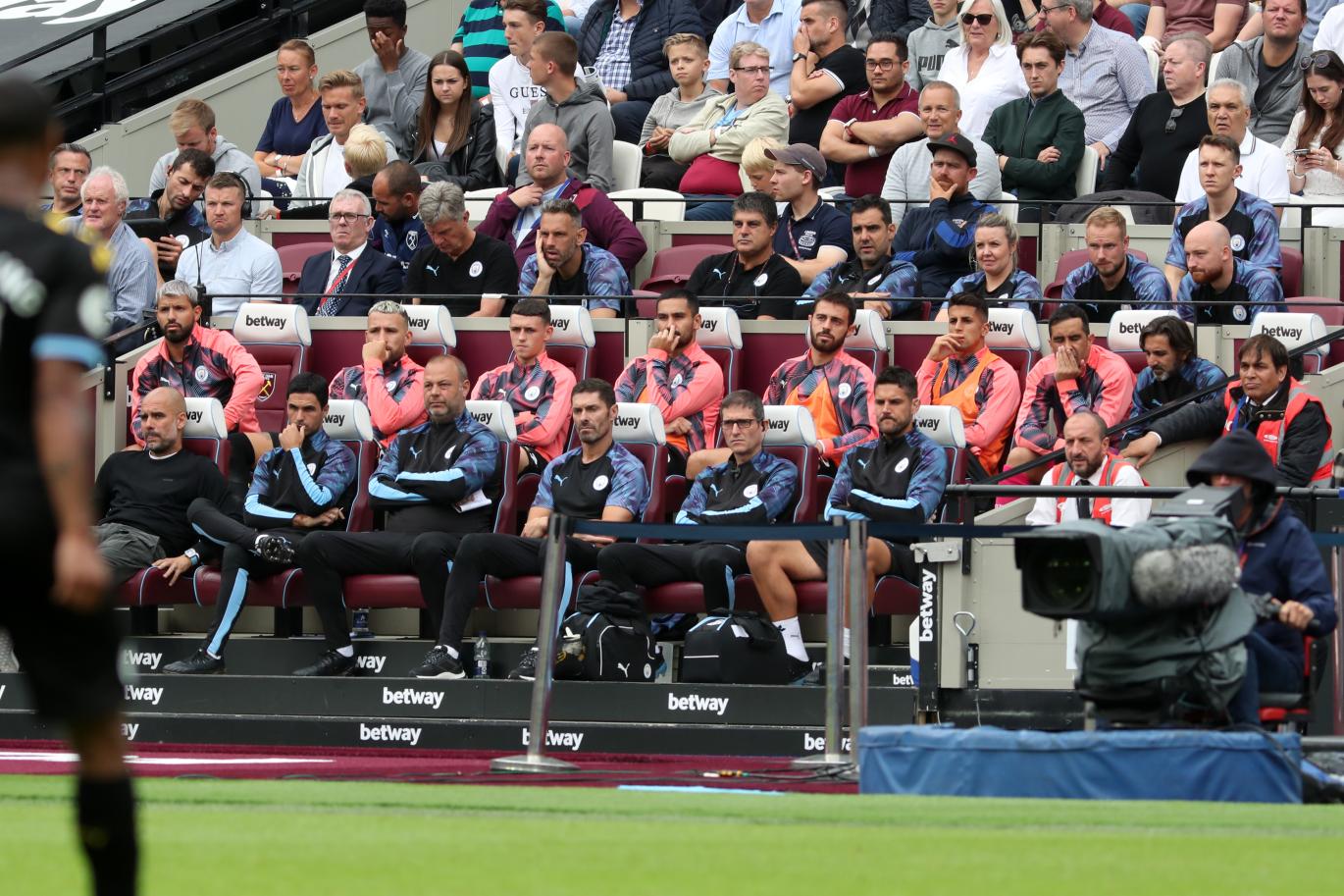 真豪门！曼城<a href=https://www.310bf.com/tags-%E8%8B%B1%E8%B6%85-0.html target=_blank class=infotextkey>英超</a>首轮替补席，身价高达2.9亿镑