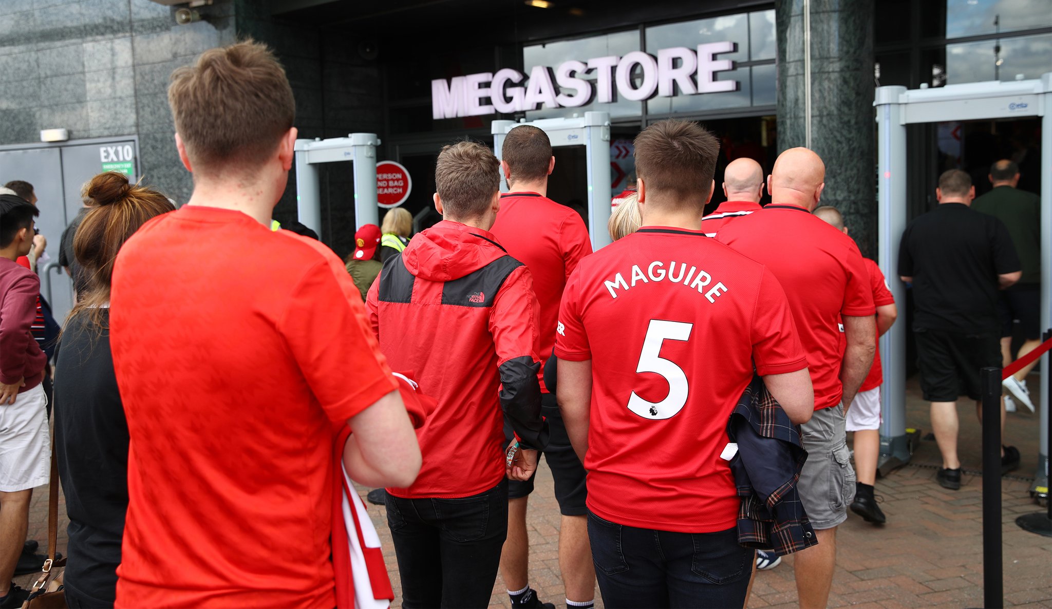 马奎尔：我们渴望在<a href=https://www.310bf.com/tags-%E5%88%87%E5%B0%94%E8%A5%BF-0.html target=_blank class=infotextkey>切尔西</a>的半场施压，期待着拿下3分