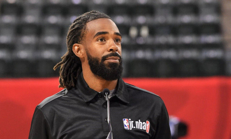 虎扑8月13日讯 近日,今夏被交易到爵士的前灰熊球员迈克-康利接受了