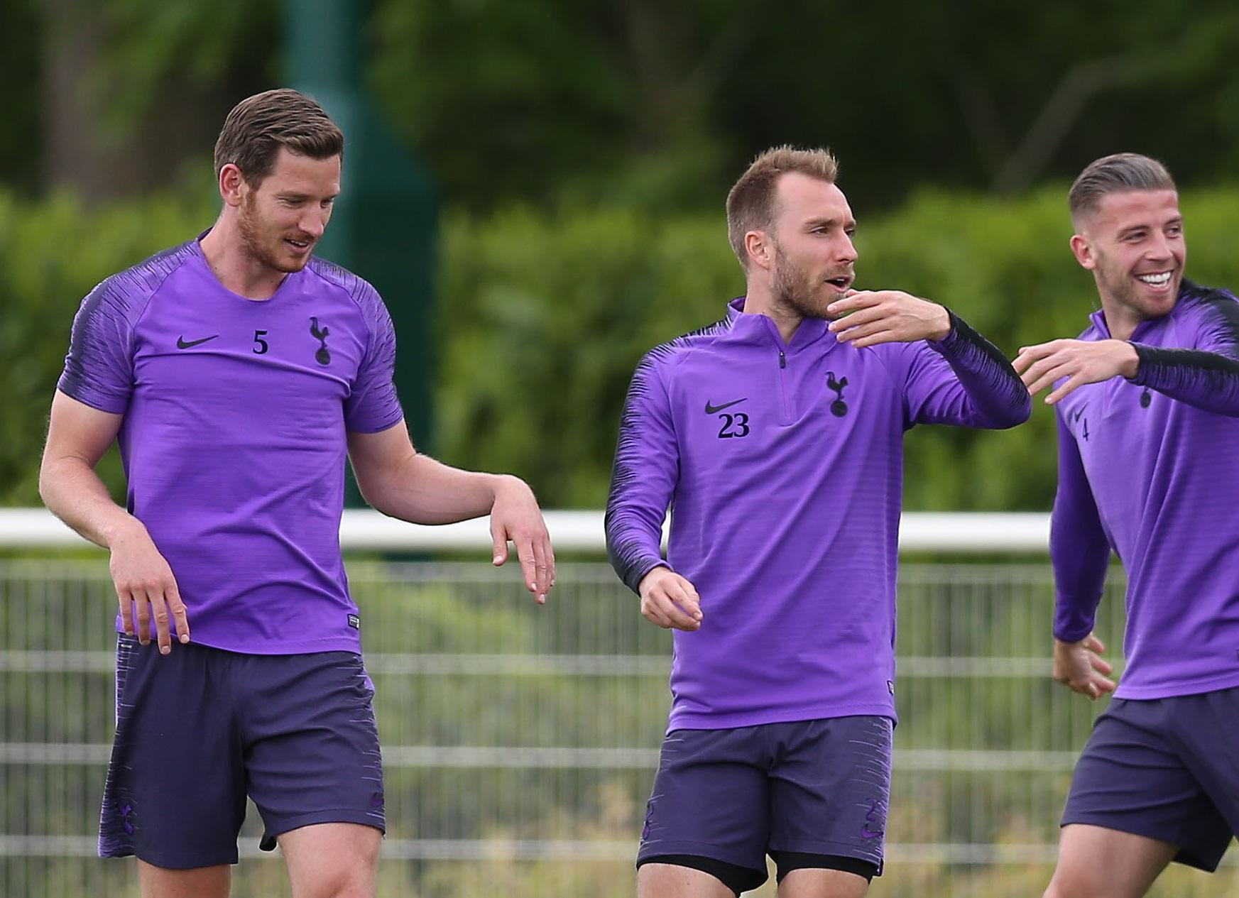 晚旗报：波帅向球员保证，不会因合同情况去选择阵容