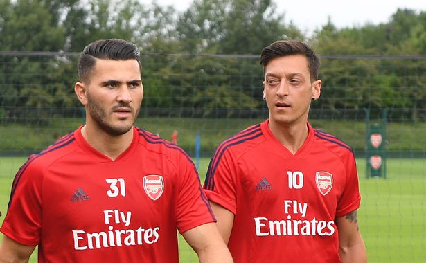 埃梅里：厄齐尔和科拉希纳茨已归队训练，可能在周六上场