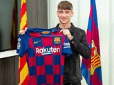 英媒：因未支付小将培养费，西布朗考虑将巴萨告至FIFA