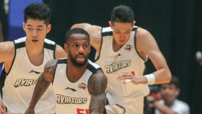 火力全开!深圳男篮上半场3人得分上双