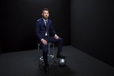 你们的煤老板可还行！梅西FIFA颁奖礼定妆照来啦