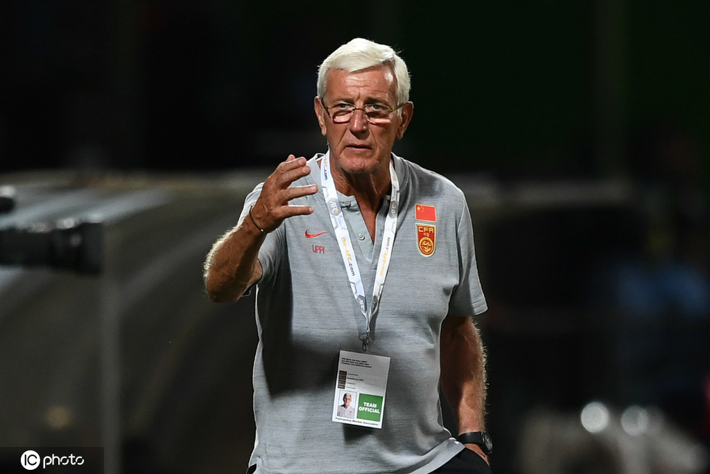 记者:里皮3日下午抵达广州,国足5日将重新集结-小刀足球网