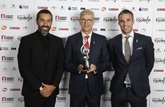 赞！温格进入英足球名人堂，颁奖仪式为慈善募捐52万镑