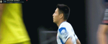 GIF：终于等到你！武磊替补出场换下戈麦斯