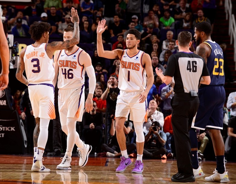 虎扑10月29日讯 今日,太阳客场95-96惜败爵士.