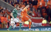 欧预赛：贝尔赫海斯中框，荷兰客场0-0北爱尔兰提前出线