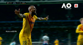 GIF：天降神兵！比达尔替补登场破门，苏亚雷斯献助攻