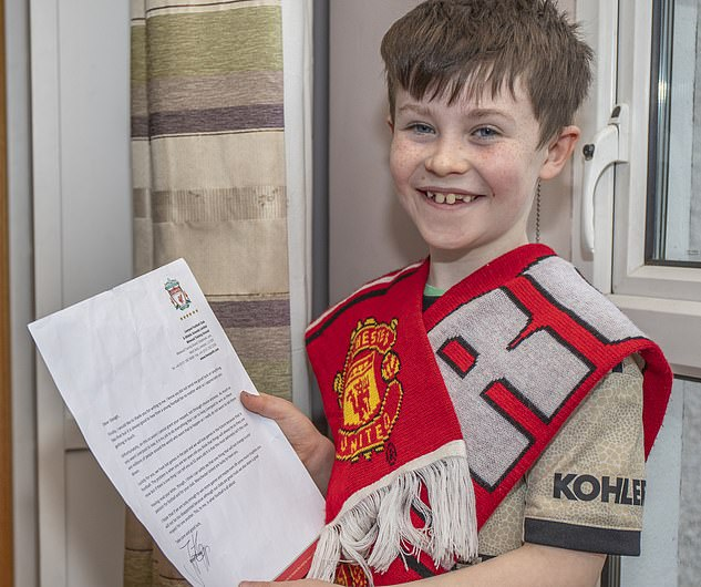 10岁红魔小球迷写信让利物浦别赢球，克洛普回信表达婉拒