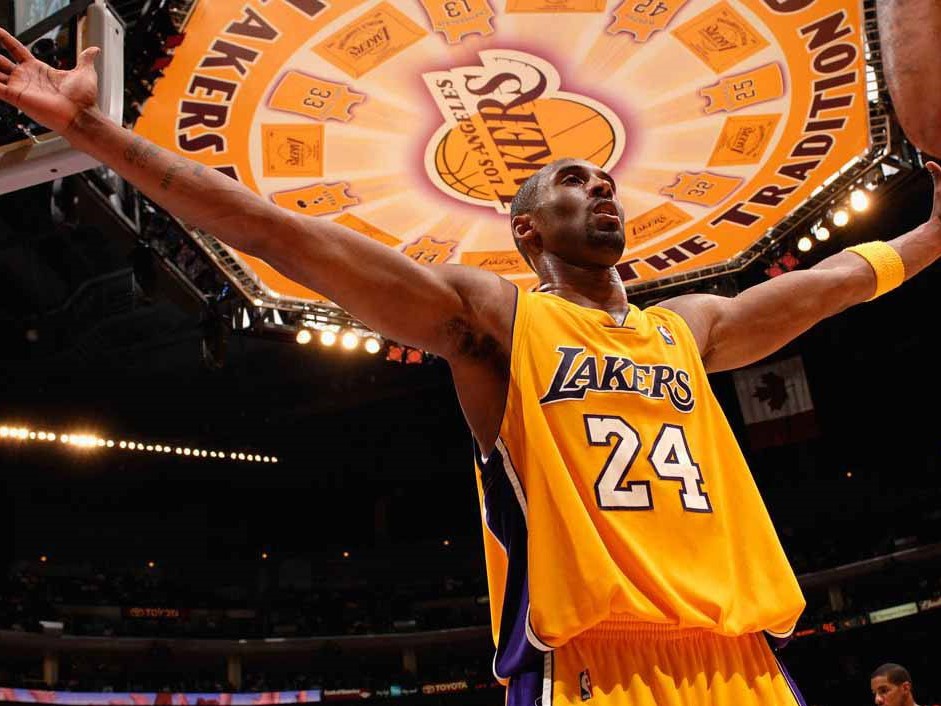 [视频]曼巴永恒！回顾科比-布莱恩特生涯经典十佳球