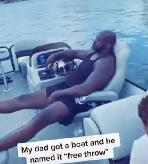 奥尼尔儿子：我爸给船取名叫“罚球”，这样它就不会沉了