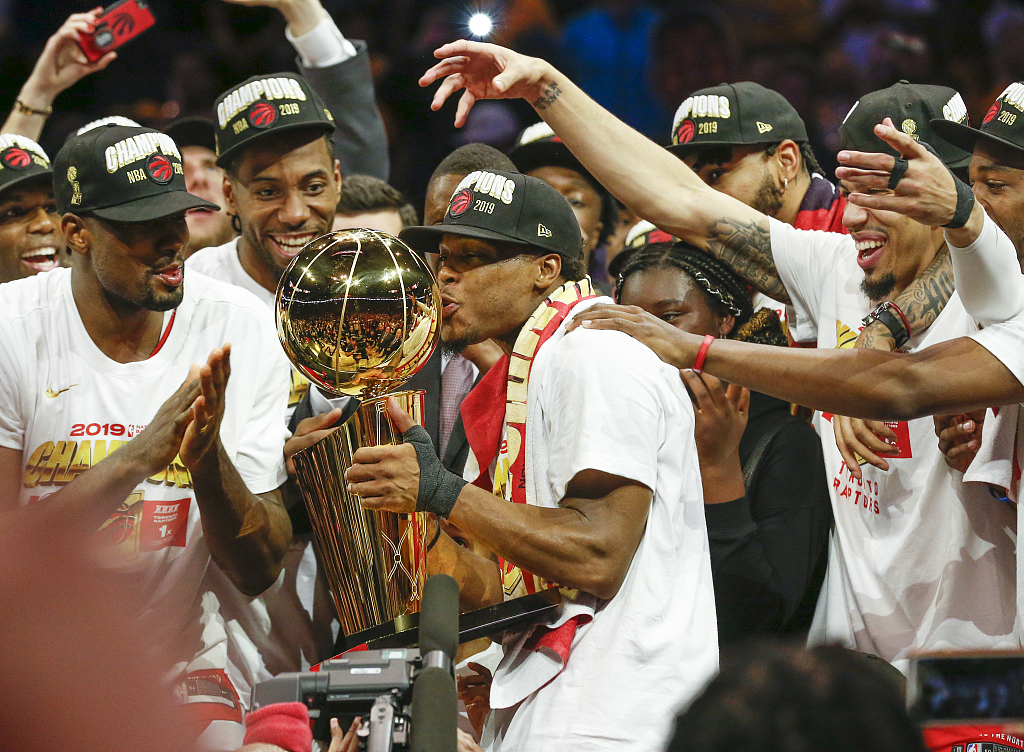 纳斯回忆夺冠时刻：每个人都很疯狂，我让大家享受比赛