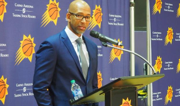 蒙蒂-威廉姆斯和詹姆斯-琼斯后天将与媒体进行电话会议