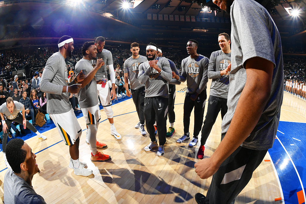 康利谈米切尔和戈贝尔：他们会处理好问题然后努力赢球的