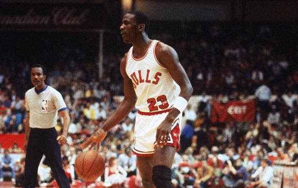 乔丹新秀赛季场均砍下28.2分，并且33次得分30+