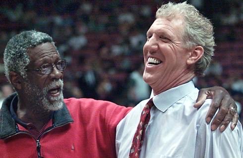 比尔-拉塞尔谈比尔-沃顿：他在尽力为医护人员提供帮助