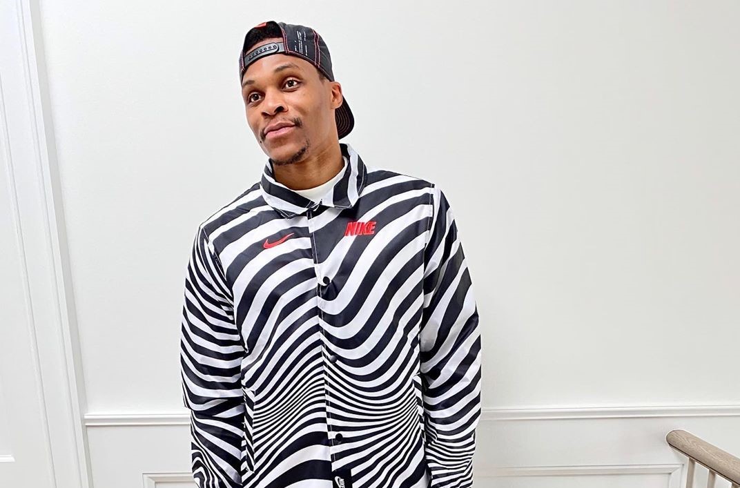 时尚领主！威少晒斑马色上衣穿搭