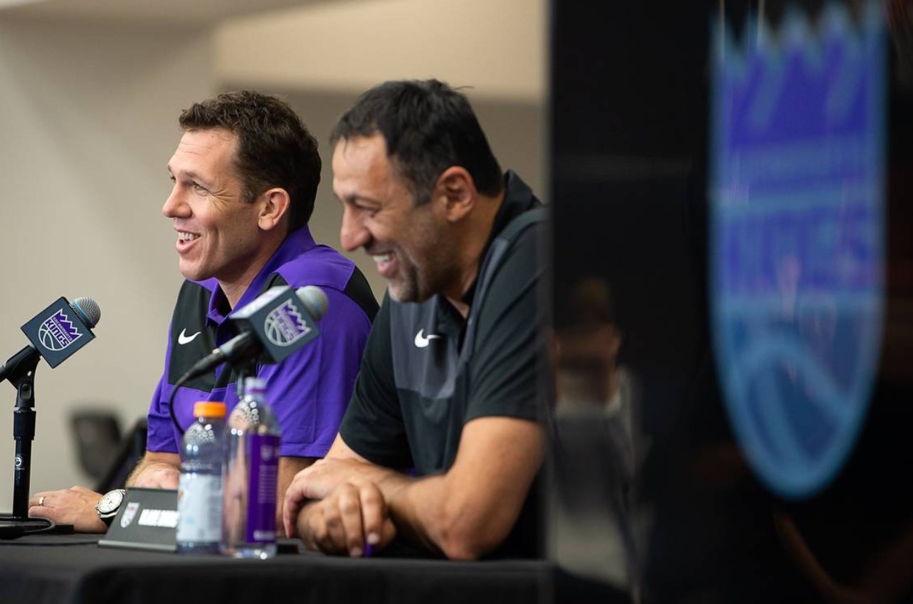 国王主帅卢克-沃顿和总经理弗拉德-迪瓦茨很可能会留任