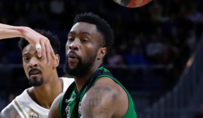 托尼-罗滕与西班牙篮球俱乐部巴达洛纳分道扬镳