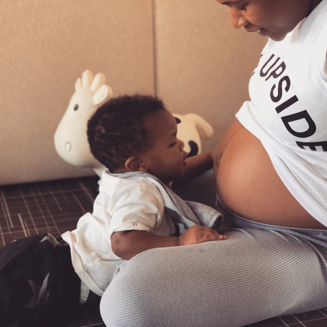 威斯布鲁克妻子晒照祝儿子小诺阿三岁生日快乐