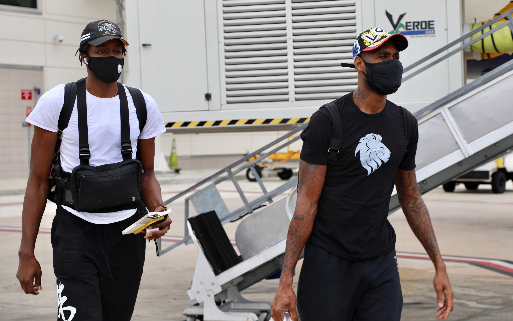 掘金官推晒球队飞抵奥兰多组图：奥兰多，我们已经抵达