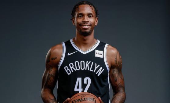 篮网接近与自由球员兰斯-托马斯达成协议