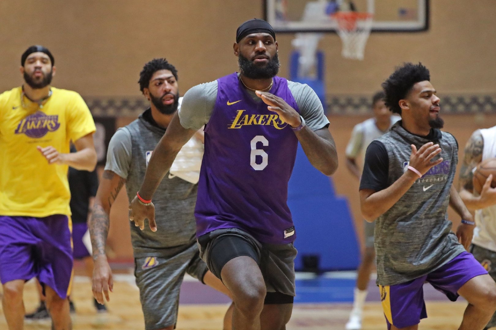 湖人今日不会举行训练，获得一天休息日