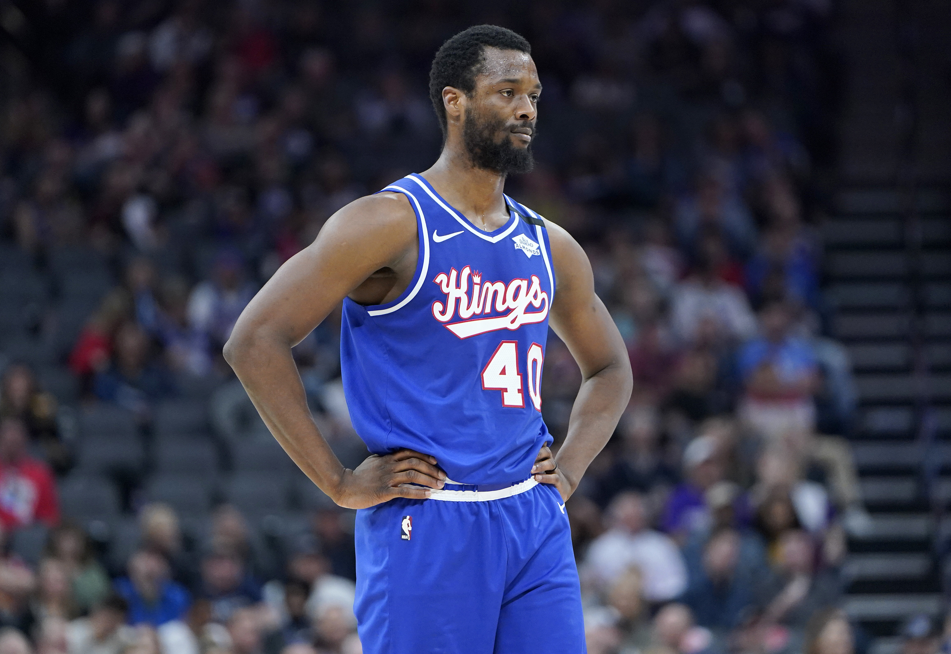 哈里森-巴恩斯的新冠病毒检测结果为阳性