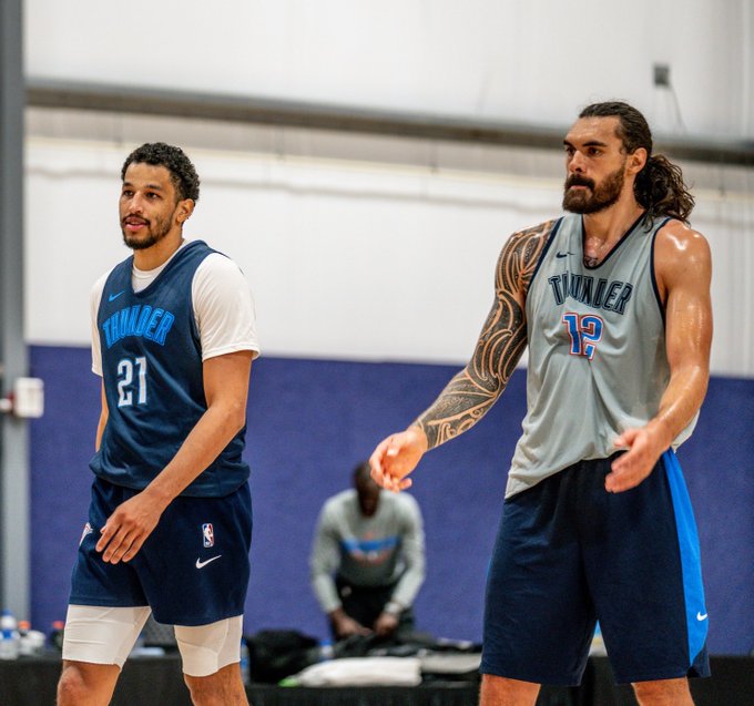 霍尔谈罗伯森：他看起来充满自信，他正在逐渐找回状态