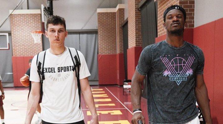 泰勒-希罗：巴特勒在房间运球被举报，我一点也不惊讶