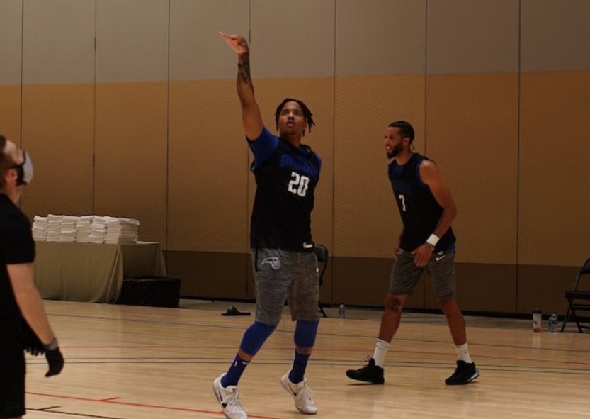 富尔茨仍未参加5对5训练,克利福德:球员要慢慢适应训练