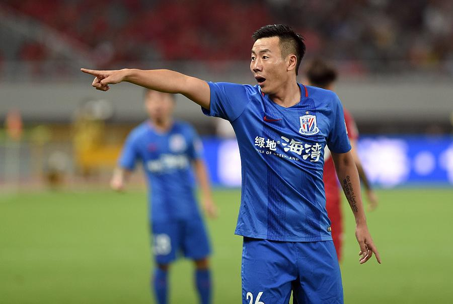 GIF：还没找回状态？秦升后场传球出现低级失误